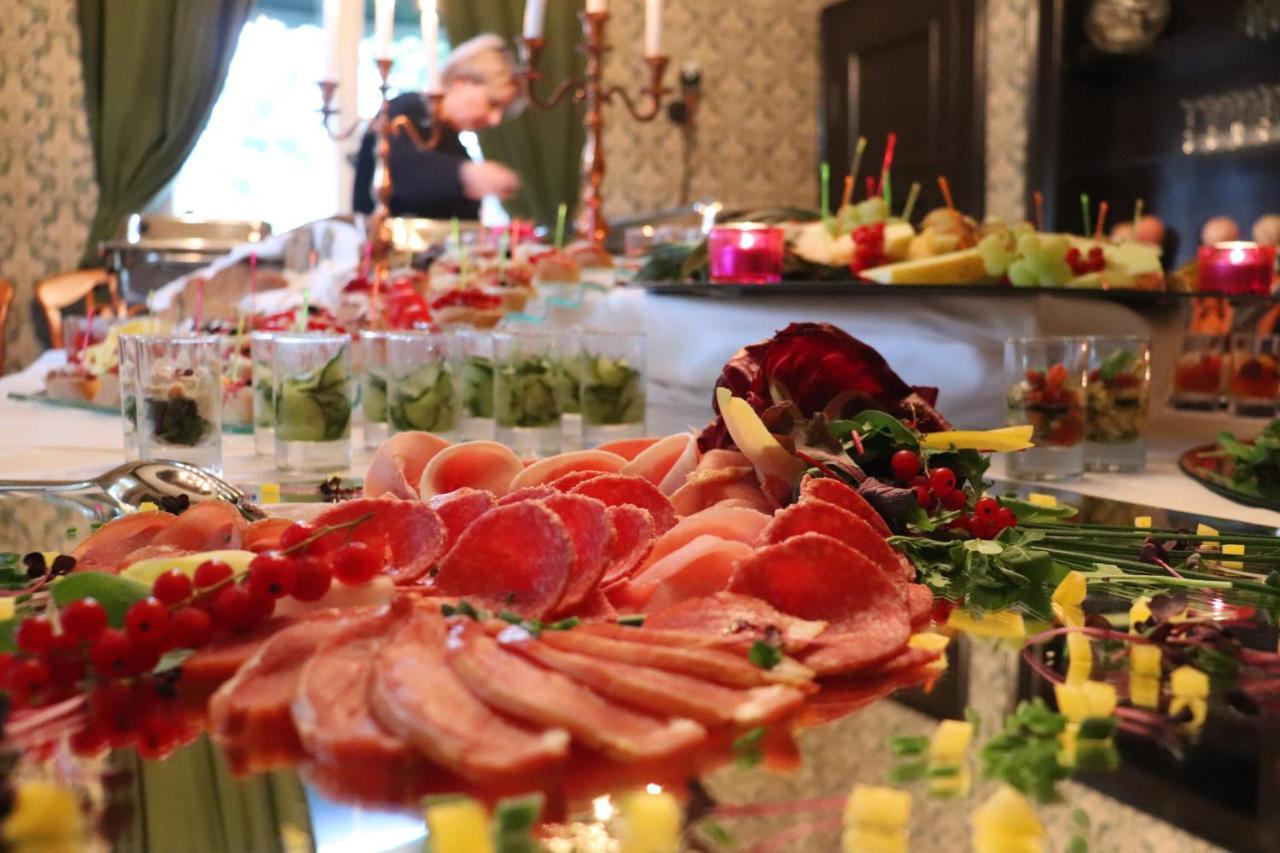 Zu Den Linden - Radebeul Pension Mit Restaurant Екстериор снимка